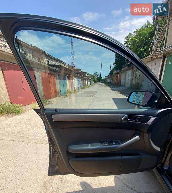 Седан Audi A6 2000 в Новоднестровске