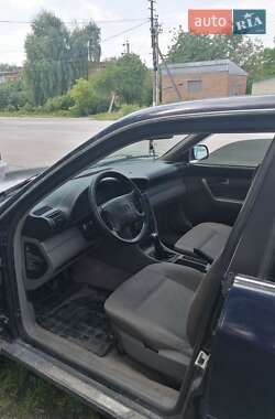Седан Audi A6 1995 в 