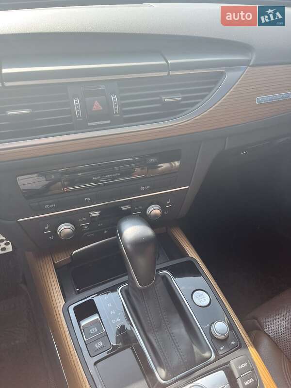 Седан Audi A6 2015 в Киеве