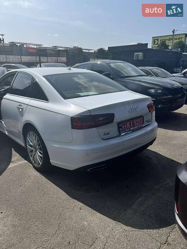 Седан Audi A6 2015 в Киеве
