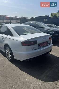 Седан Audi A6 2015 в 