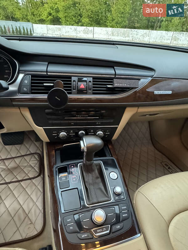 Седан Audi A6 2012 в Луцке