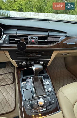Седан Audi A6 2012 в 