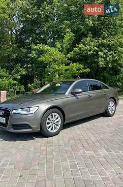 Седан Audi A6 2012 в 
