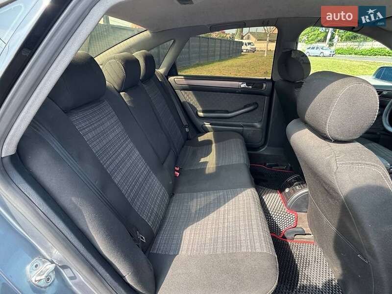 Седан Audi A6 1999 в Мукачево