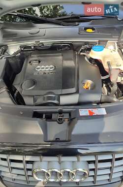 Седан Audi A6 2004 в 