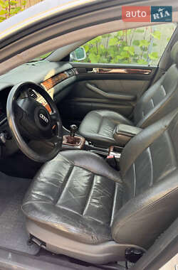 Седан Audi A6 2000 в 