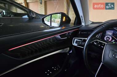 Седан Audi A6 2019 в 