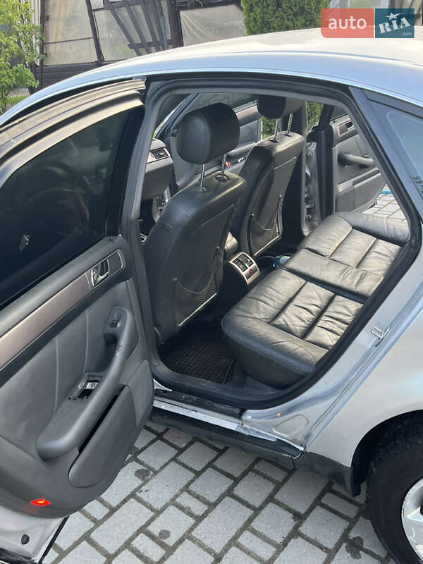 Седан Audi A6 2000 в Косове
