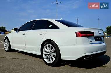 Седан Audi A6 2015 в 