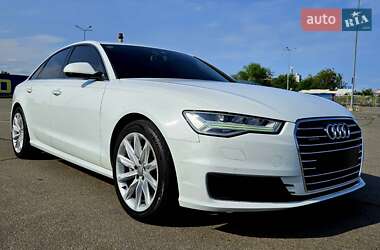 Седан Audi A6 2015 в 
