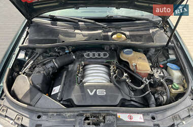 Универсал Audi A6 1999 в 