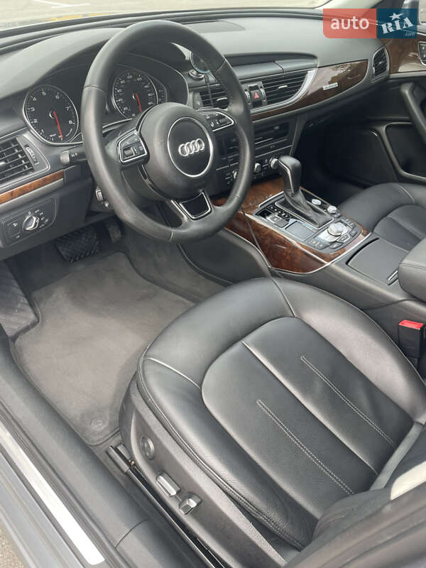 Седан Audi A6 2015 в Киеве