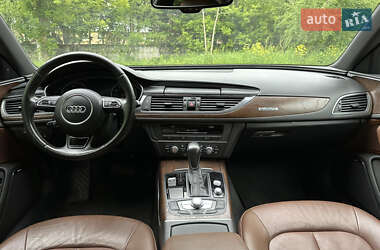 Седан Audi A6 2015 в 