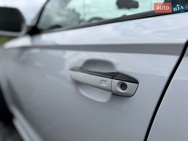 Седан Audi A6 2015 в Луцке