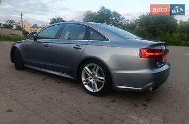 Седан Audi A6 2015 в 