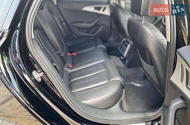 Седан Audi A6 2015 в 