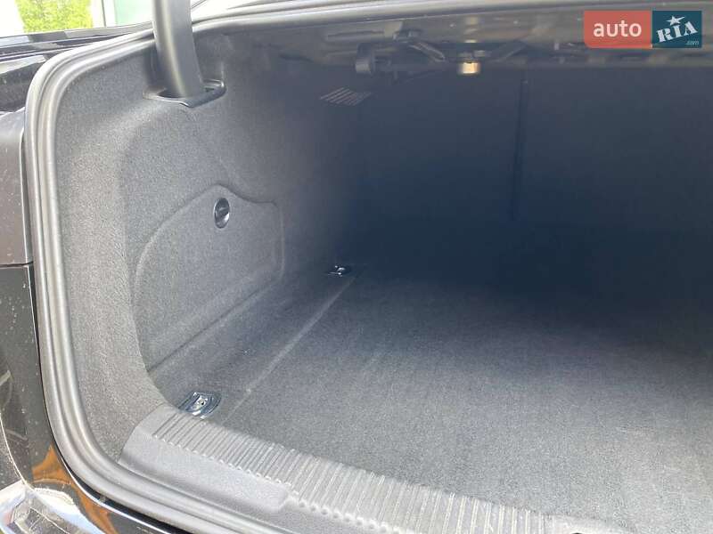 Седан Audi A6 2015 в Виннице
