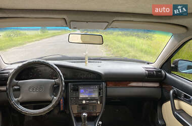 Седан Audi A6 1995 в 