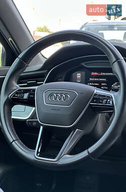 Седан Audi A6 2022 в 