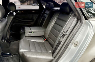 Седан Audi A6 2000 в 