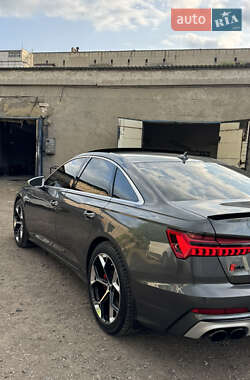 Седан Audi A6 2018 в 
