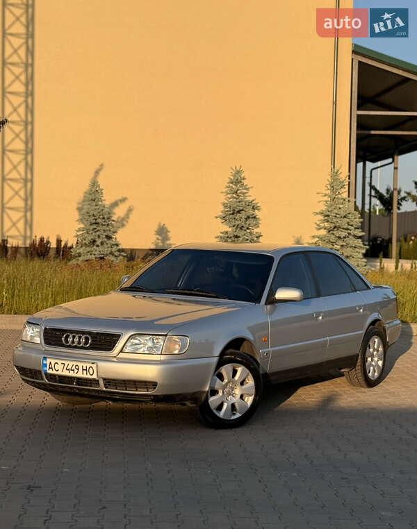 Седан Audi A6 1996 в 