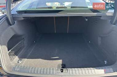 Седан Audi A6 2019 в 