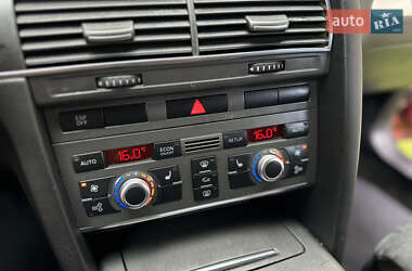 Седан Audi A6 2004 в 