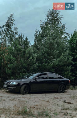 Седан Audi A6 2004 в 