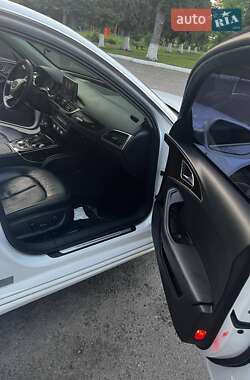 Седан Audi A6 2012 в 