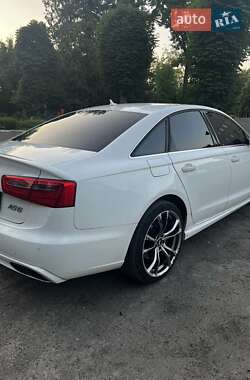 Седан Audi A6 2012 в 