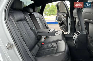 Седан Audi A6 2019 в 
