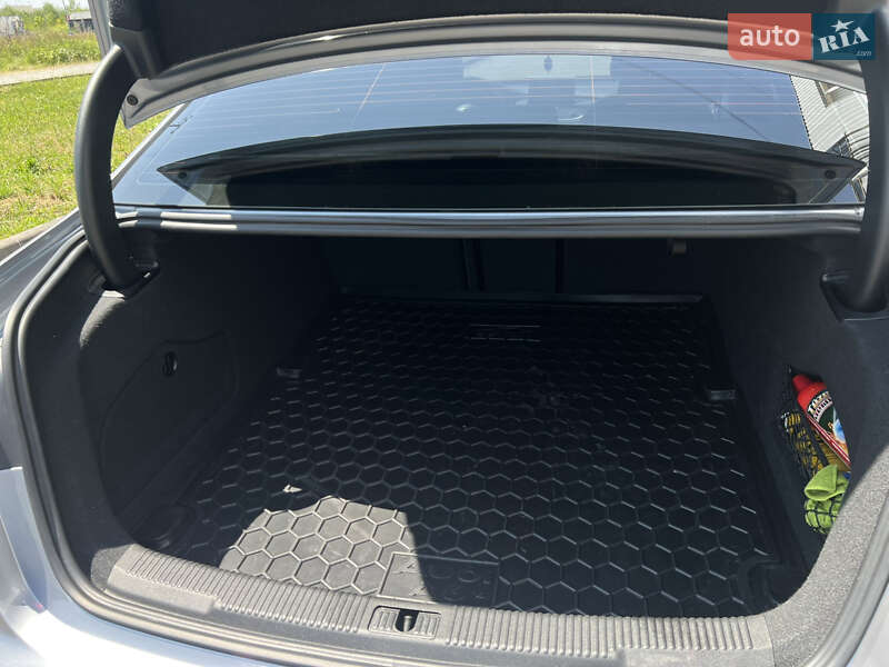 Седан Audi A6 2015 в Виноградове