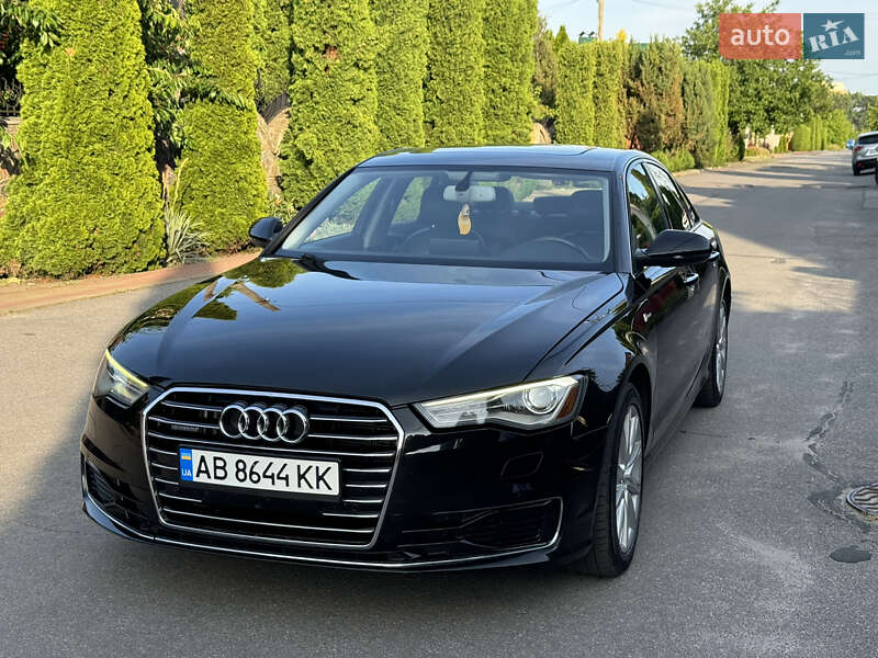 Седан Audi A6 2015 в 