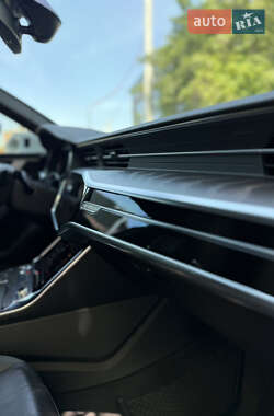 Седан Audi A6 2018 в 
