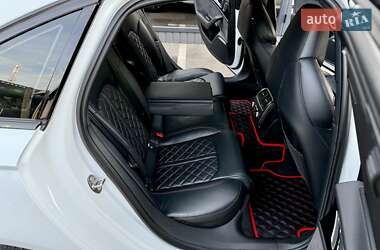 Седан Audi A6 2017 в 