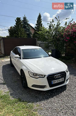 Седан Audi A6 2012 в 