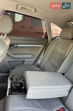Седан Audi A6 2004 в 