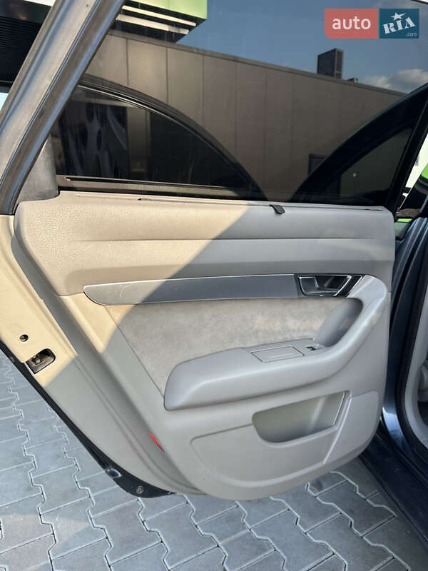 Седан Audi A6 2004 в Стрые