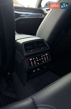 Седан Audi A6 2019 в 
