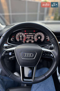 Седан Audi A6 2019 в 