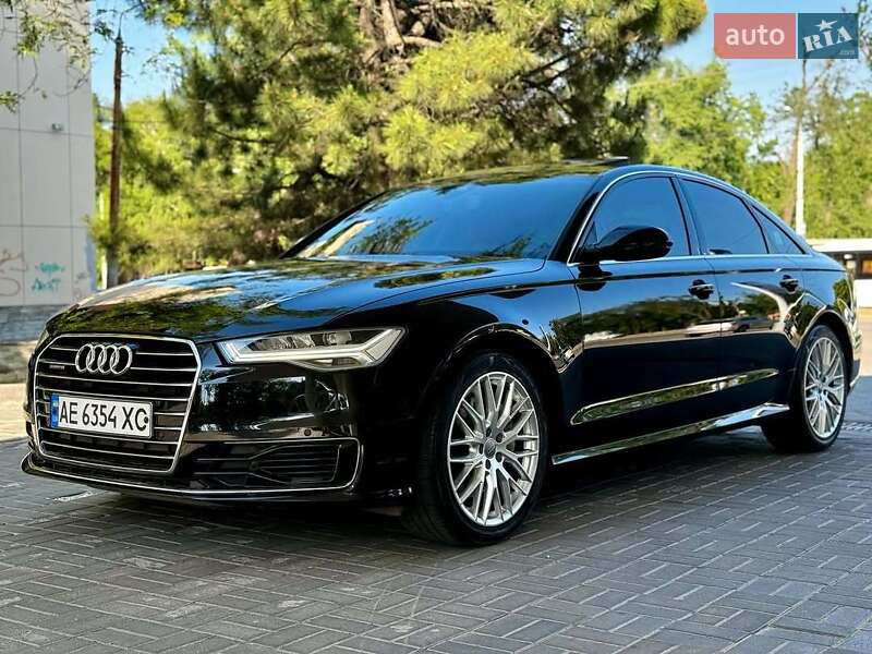 Седан Audi A6 2016 в 