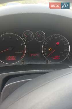 Седан Audi A6 2003 в 