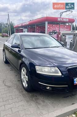 Седан Audi A6 2004 в 
