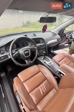 Седан Audi A6 2004 в 