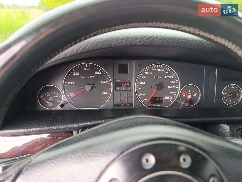 Седан Audi A6 1995 в Ладыжине