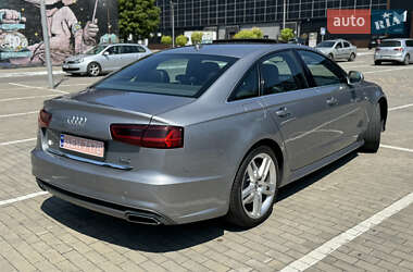 Седан Audi A6 2015 в 