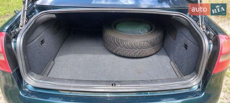 Седан Audi A6 1999 в 
