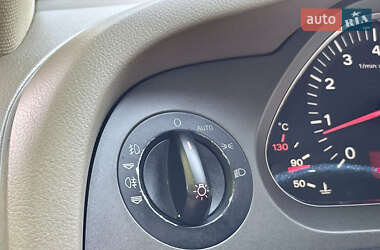 Седан Audi A6 2004 в 